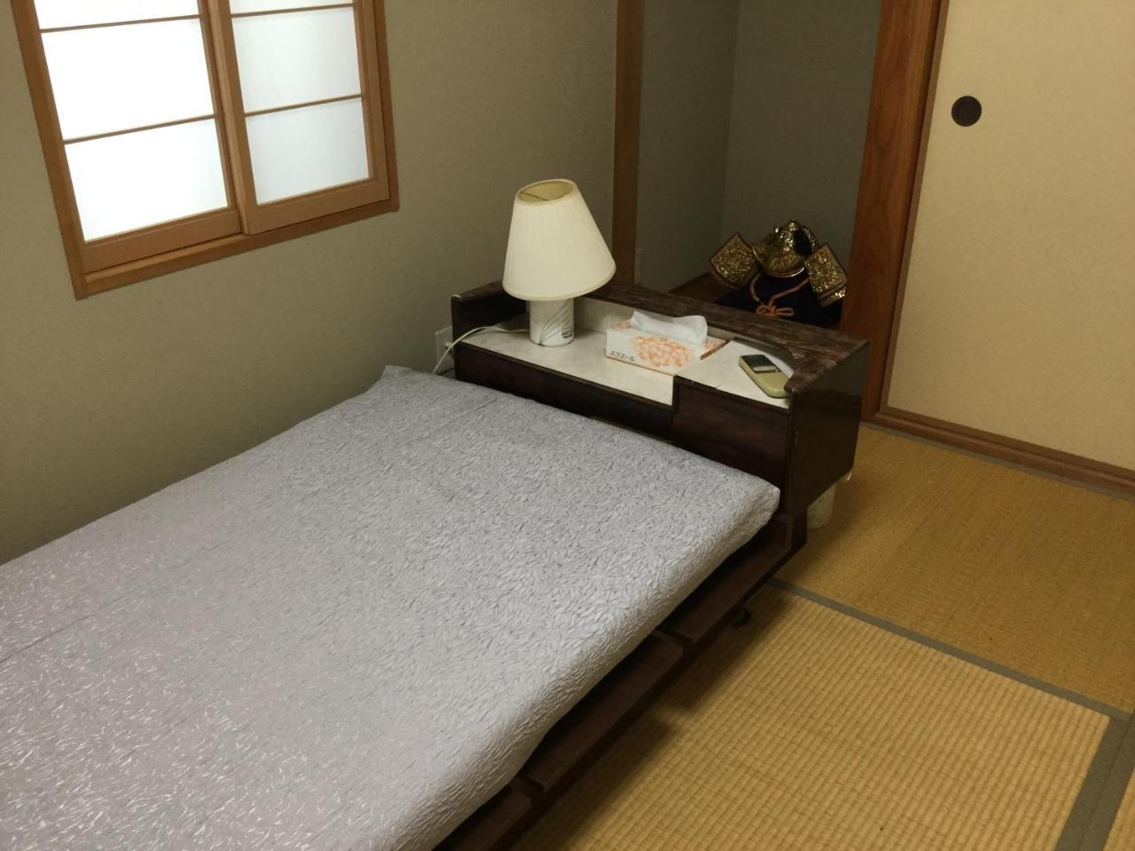 Guesthouse Cosmo Tokushima Extérieur photo