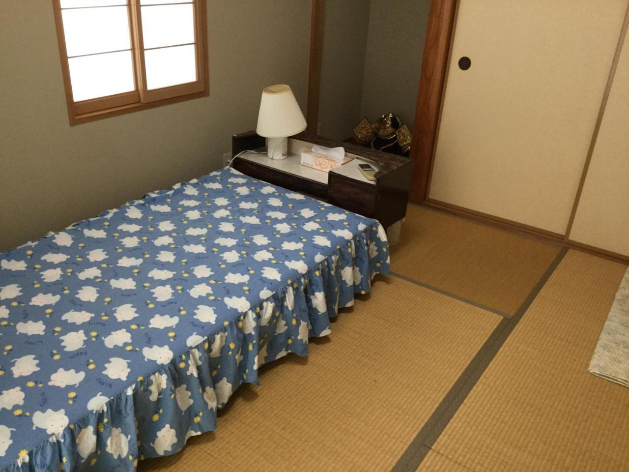 Guesthouse Cosmo Tokushima Extérieur photo